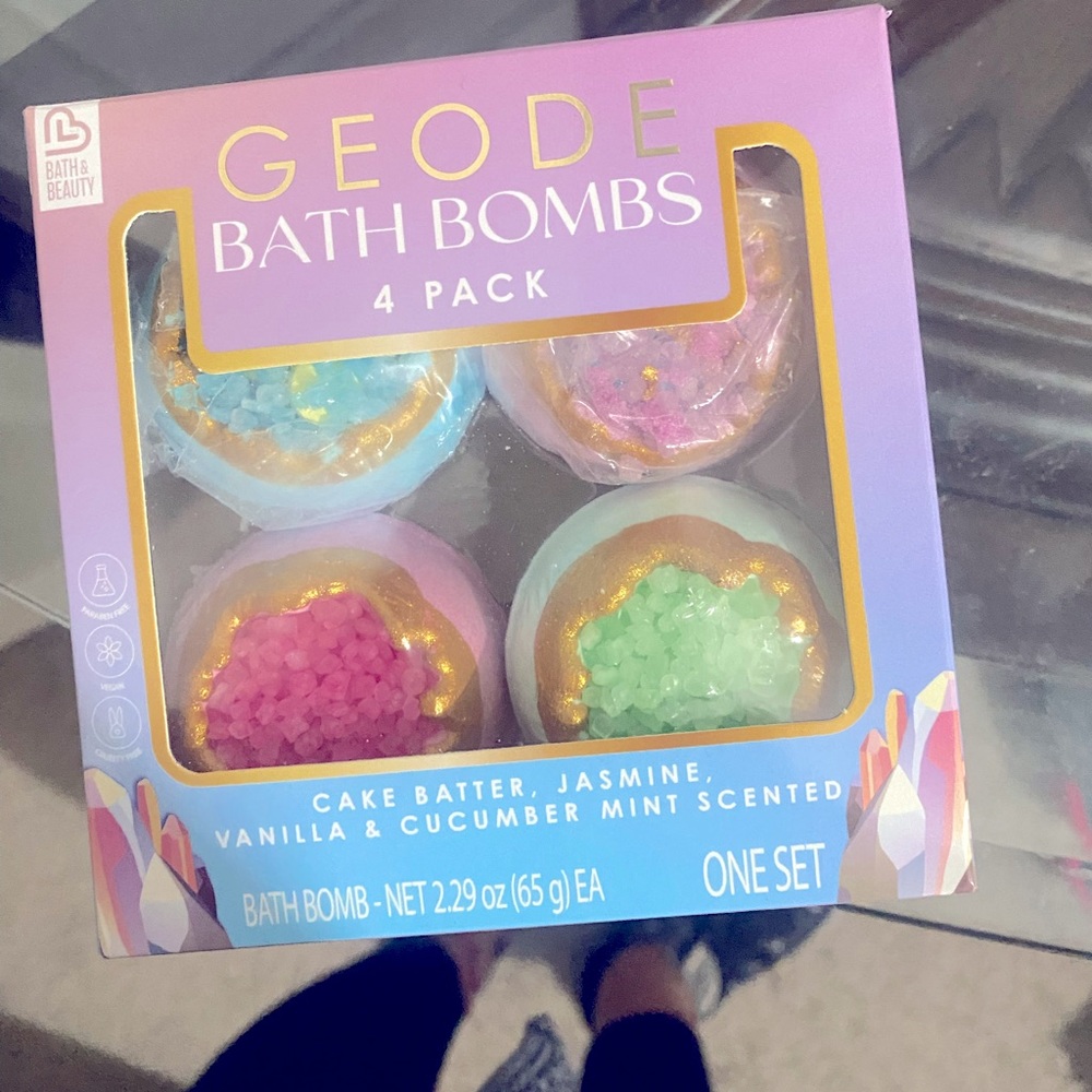 Bath bombs